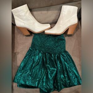 High waist glittery flowy shorts NWOT